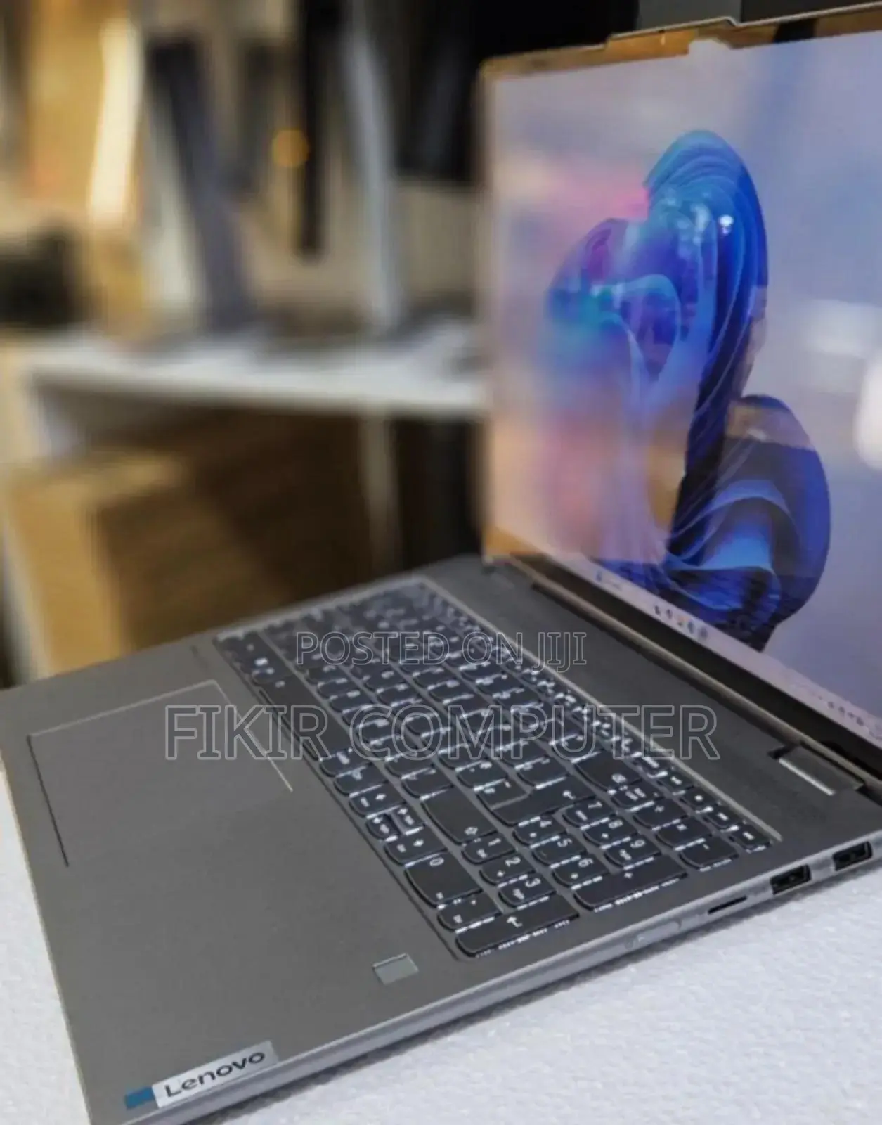 New Laptop Lenovo Yoga 7i 16GB Intel Core I7 SSD 512GB