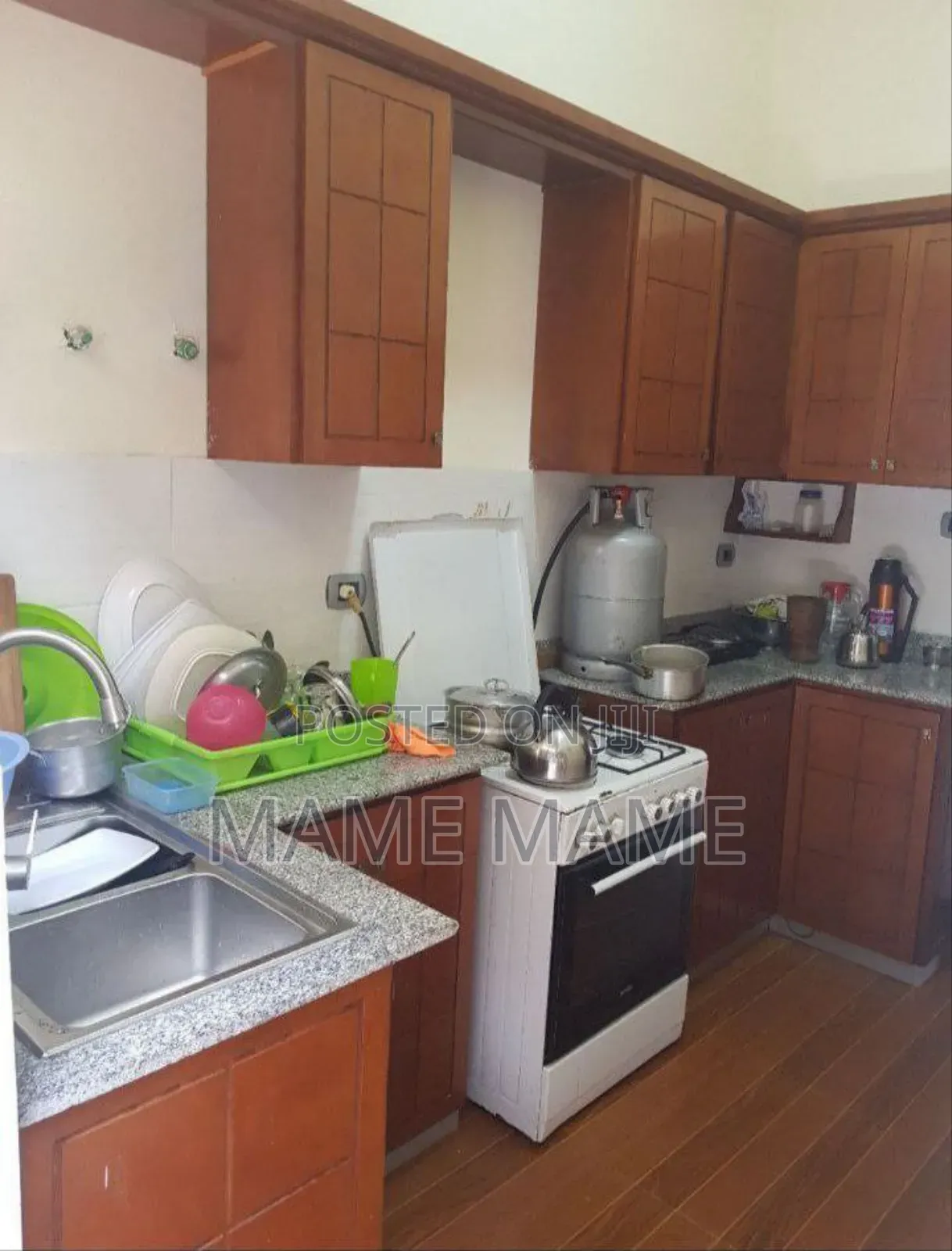 5bdrm Villa in Addis Abeba, Bole for sale