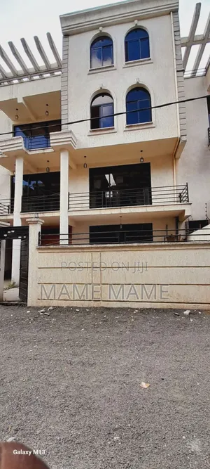 6bdrm House in Addis Abeba, Bole for sale
