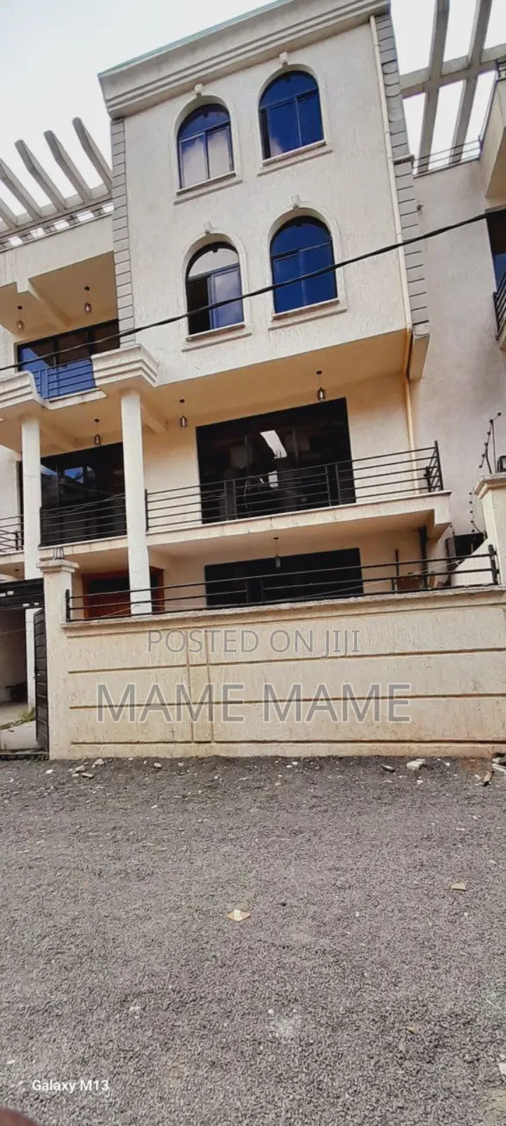 6bdrm House in Addis Abeba, Bole for sale