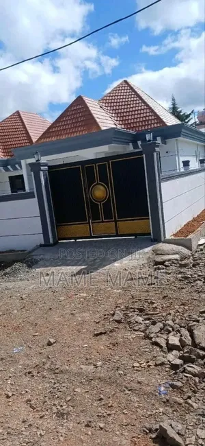 3bdrm Villa in Addis Abeba, Bole for sale