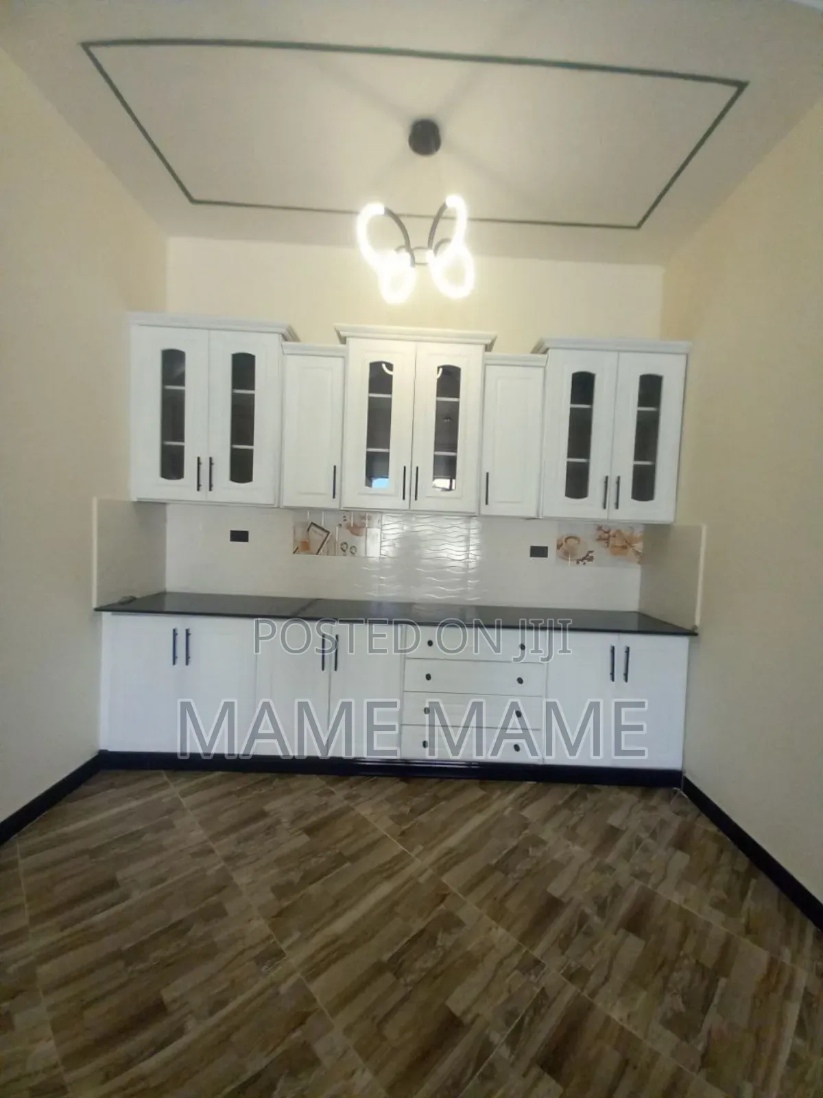 5bdrm Villa in Addis Abeba, Bole for sale