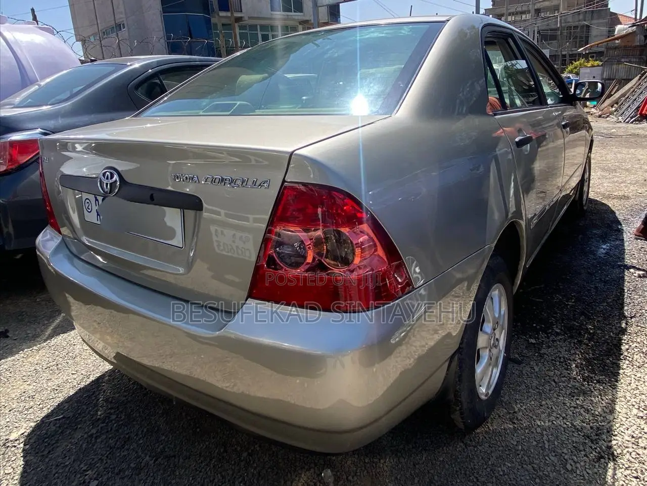 Toyota Corolla 2007 Gold