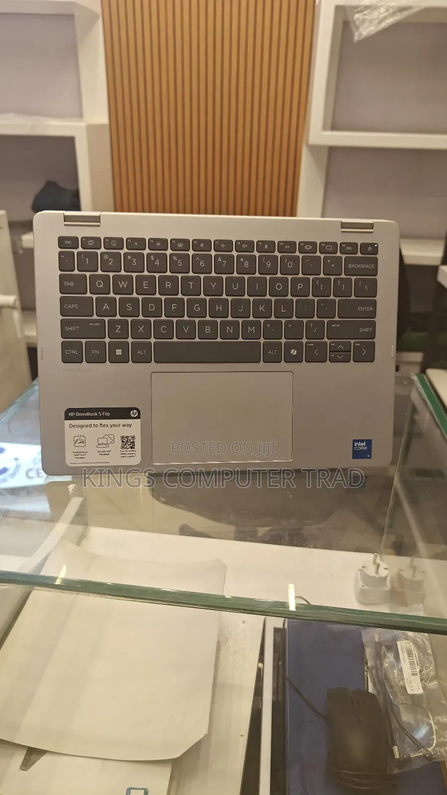 New Laptop HP OmniBook 5 14" 8GB Intel Core 5 SSD 512GB