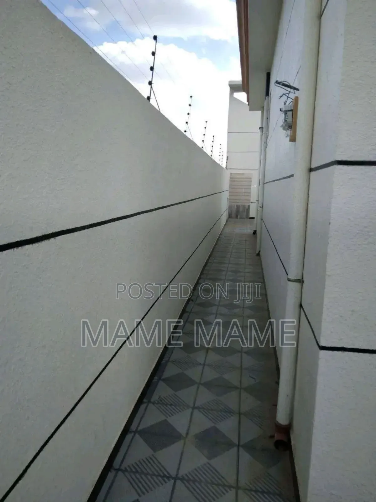 3bdrm Villa in Addis Abeba, Bole for sale