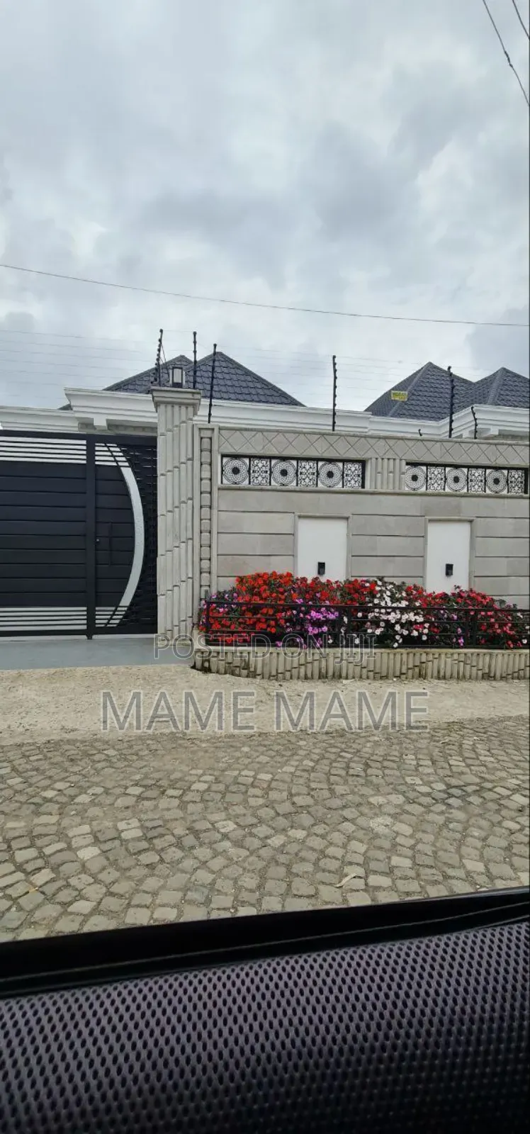 3bdrm Villa in Addis Abeba, Bole for sale