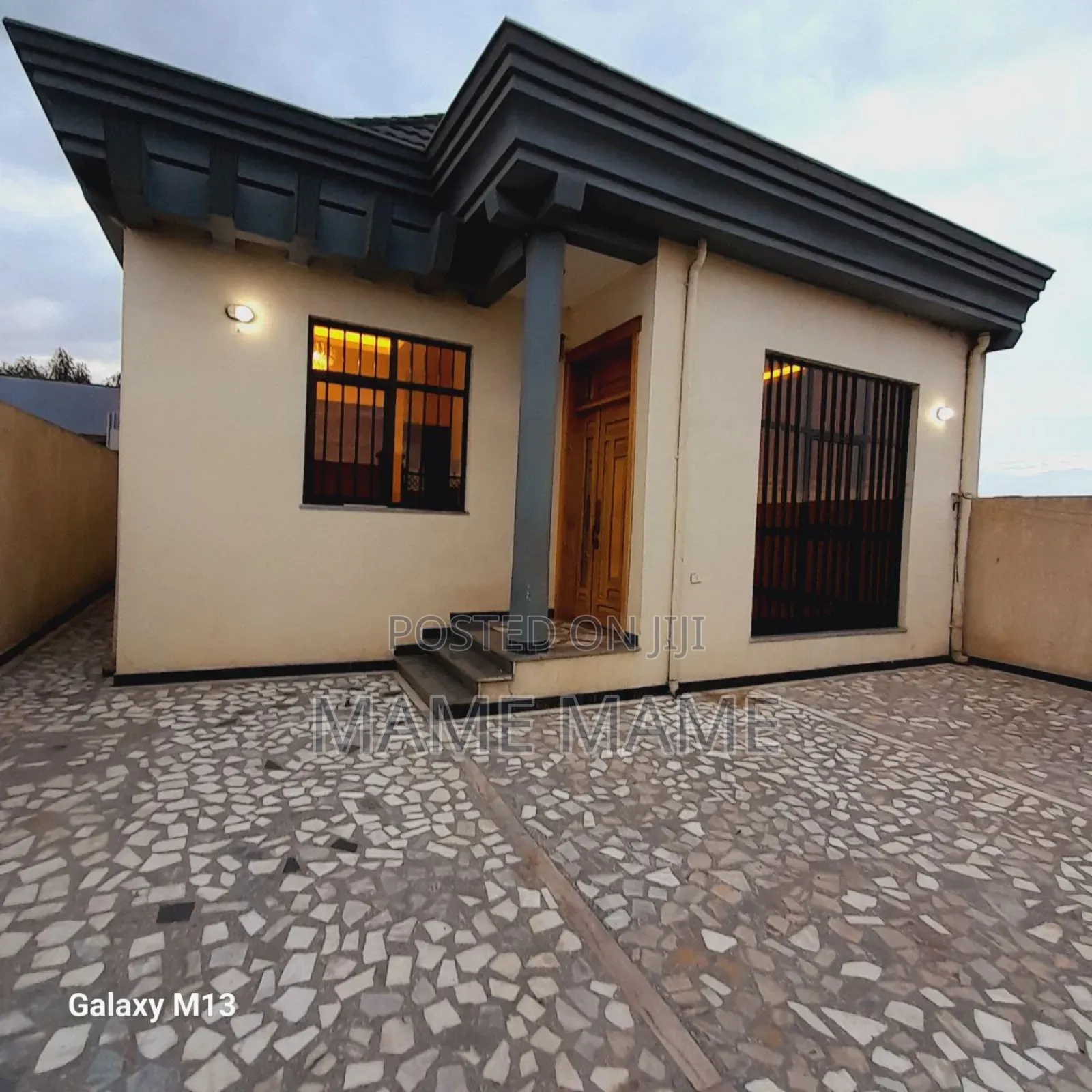 3bdrm Villa in Addis Abeba, Bole for rent