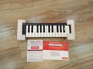 Nectar Se25 Mini Midi Studio Keyboard Piano