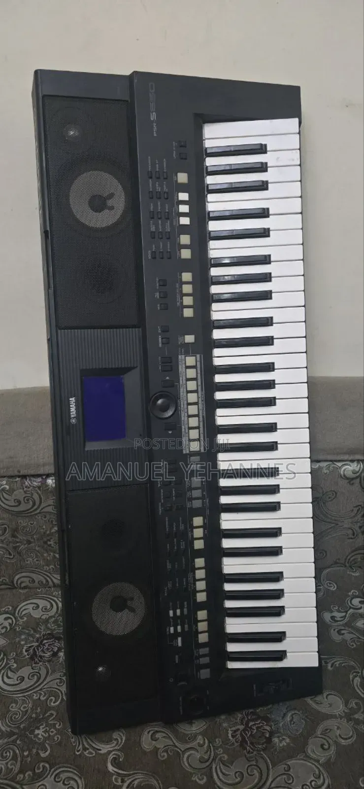 Yamaha PSR S550 Arrangers Keyboard Piano