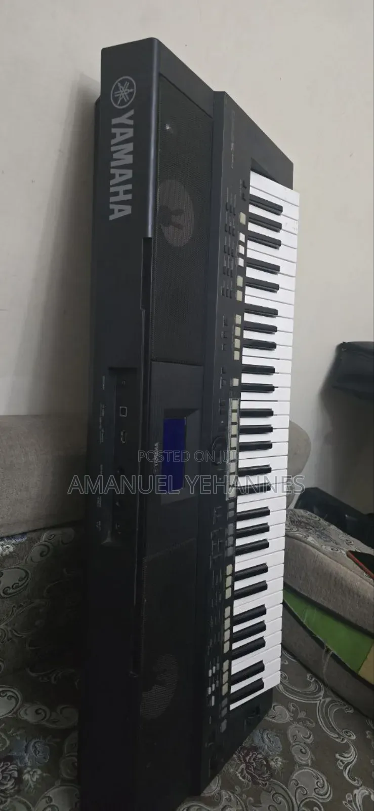 Yamaha PSR S550 Arrangers Keyboard Piano