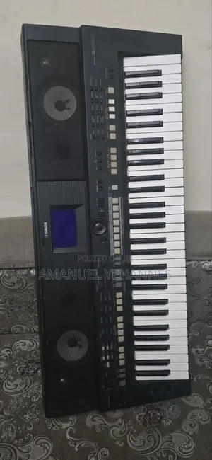 Yamaha PSR S550 Arrangers Keyboard Piano
