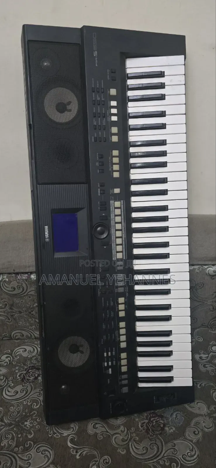 Yamaha PSR S550 Arrangers Keyboard Piano