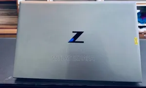 New Laptop HP ZBook Firefly G8 16GB Intel Core I7 SSD 512GB