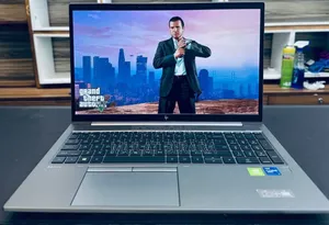 New Laptop HP ZBook Firefly G8 16GB Intel Core I7 SSD 512GB