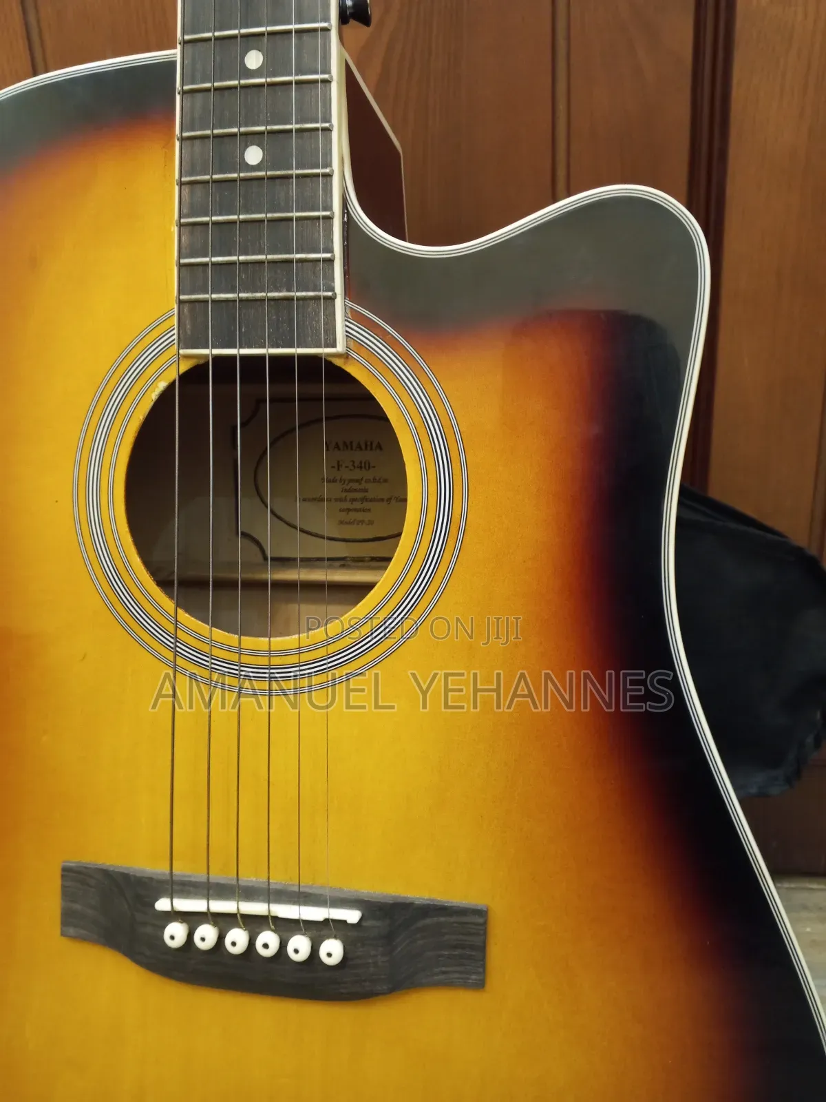 Yamaha F340 Acoustic Guitar