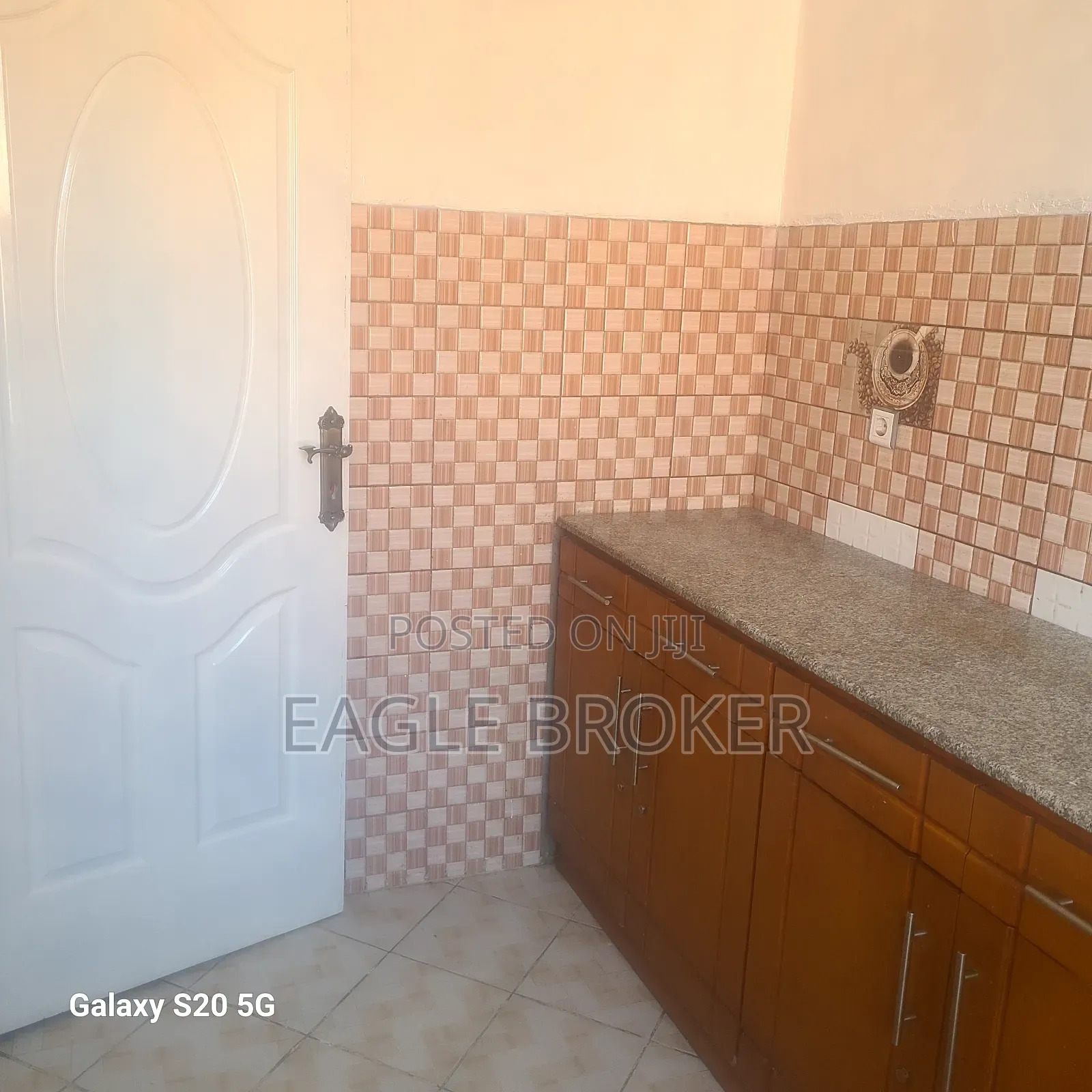 Furnished 1bdrm Condo in Eagle Broker, Yeka for sale