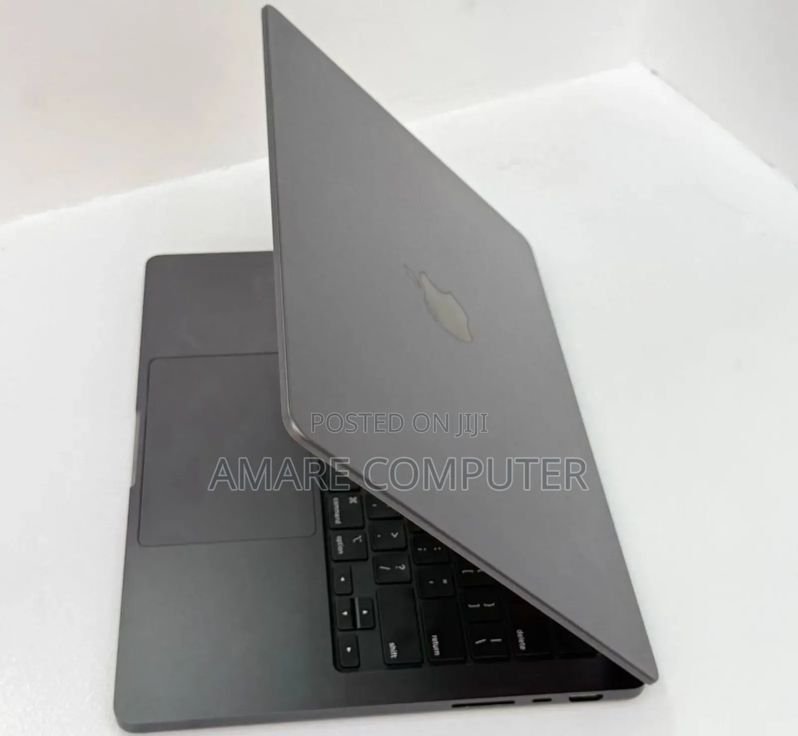 New Apple MacBook Pro 2024 M4 14-Inch 16GB Apple M4 Pro SSD 512GB