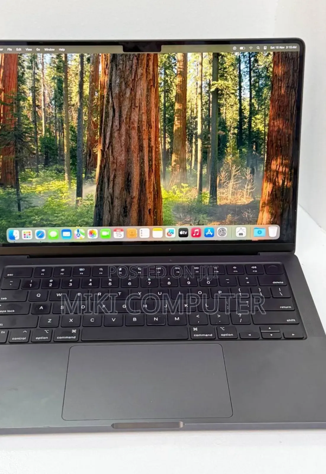 New Laptop Apple MacBook Pro 2024 M4 Max 14-Inch 16GB Intel SSD 512GB