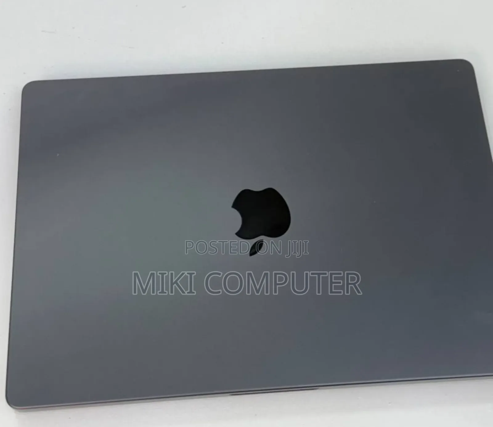 New Laptop Apple MacBook Pro 2024 M4 Max 14-Inch 16GB Intel SSD 512GB