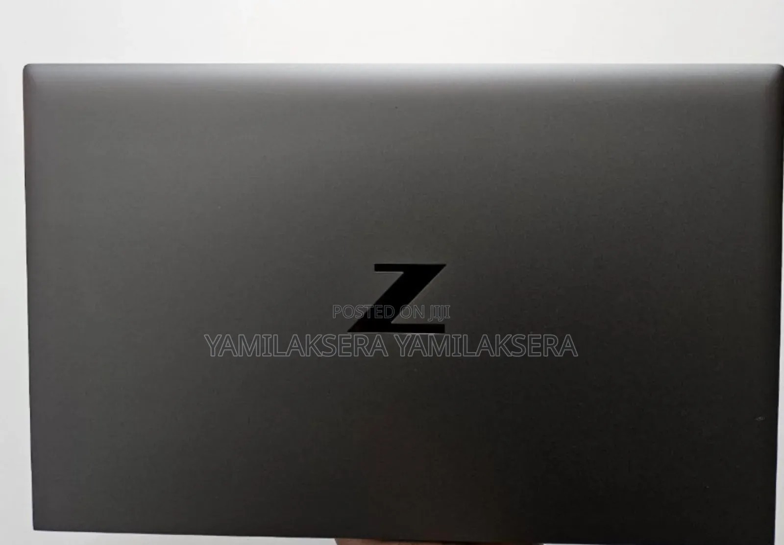 New Laptop HP ZBook Firefly G8 16GB Intel Core I7 SSD 1T