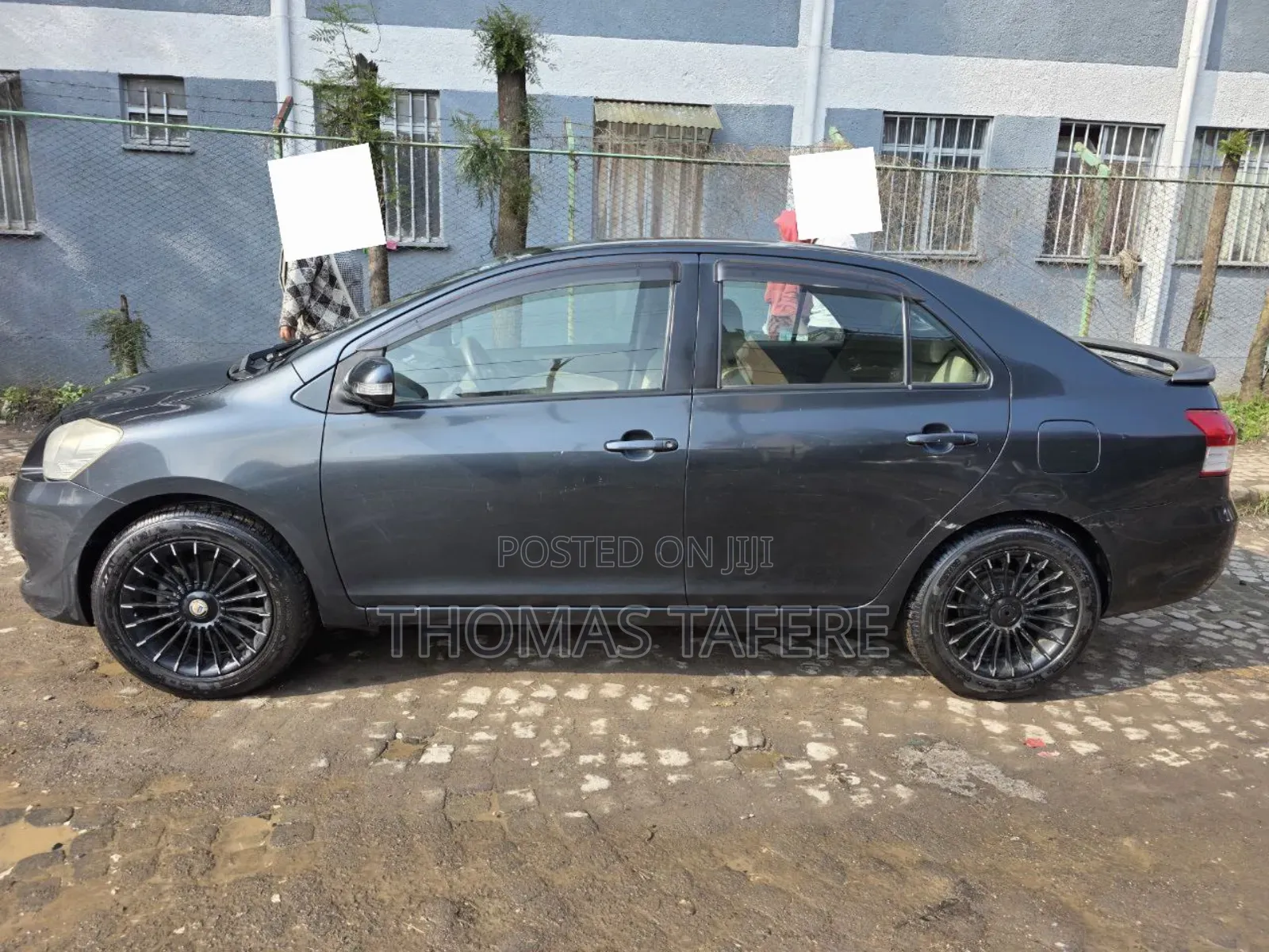 Toyota Yaris 2012 Black