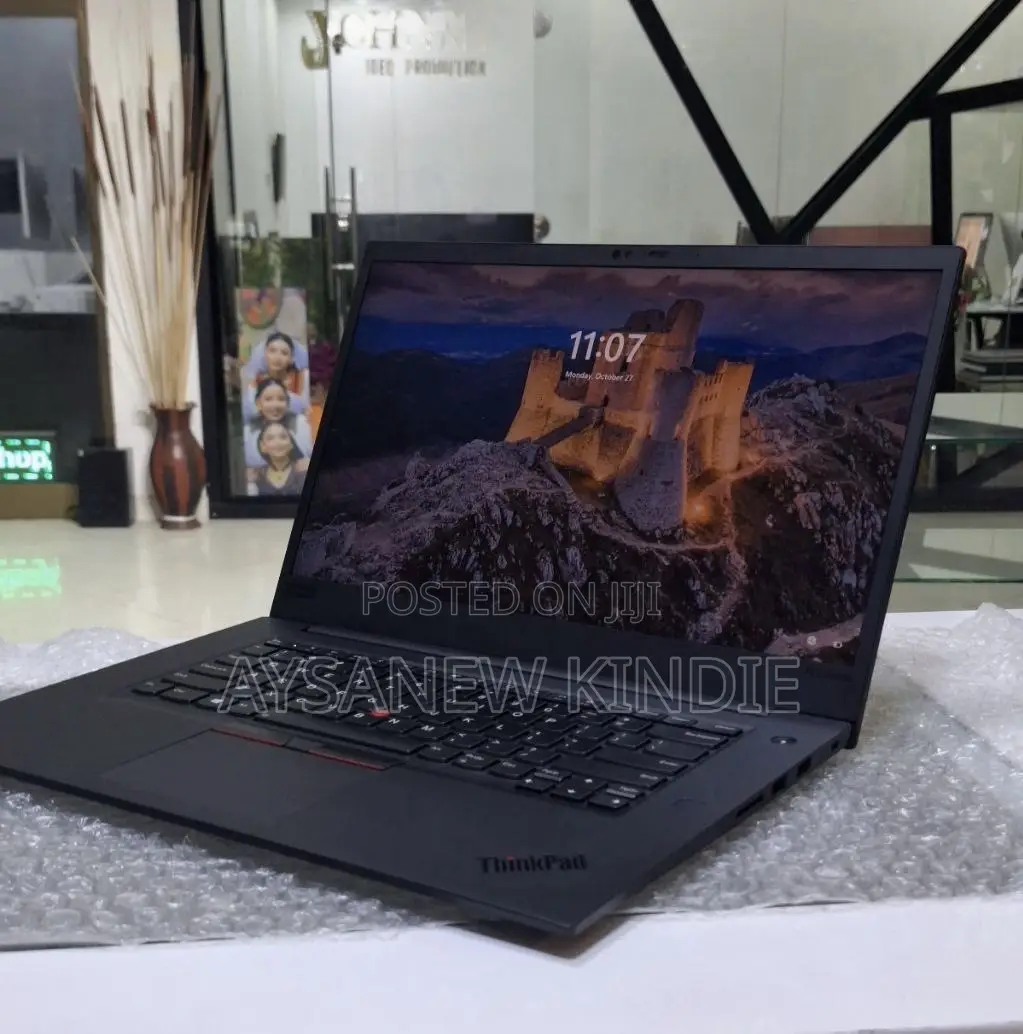New Laptop Lenovo ThinkPad X1 Carbon 16GB Intel Core I7 SSD 512GB