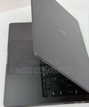 New Laptop Apple MacBook Pro 2024 M3 14-Inch 18GB Intel SSD 1T