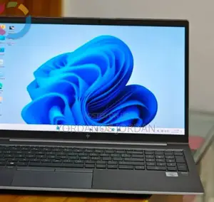 New Laptop HP ZBook Firefly 15 G7 16GB Intel Core I7 SSD 512GB