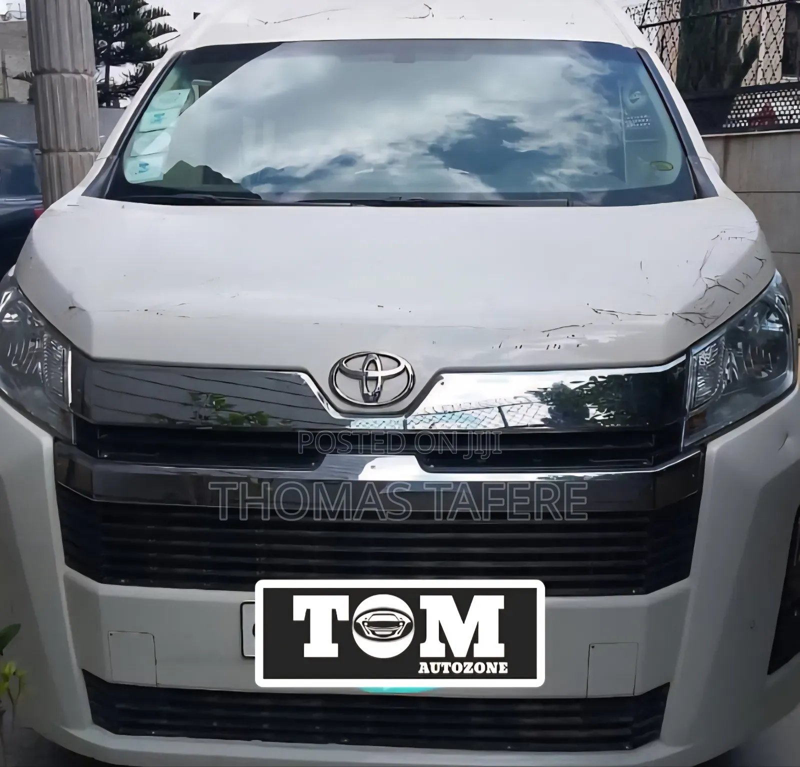 Toyota HiAce 2022 White