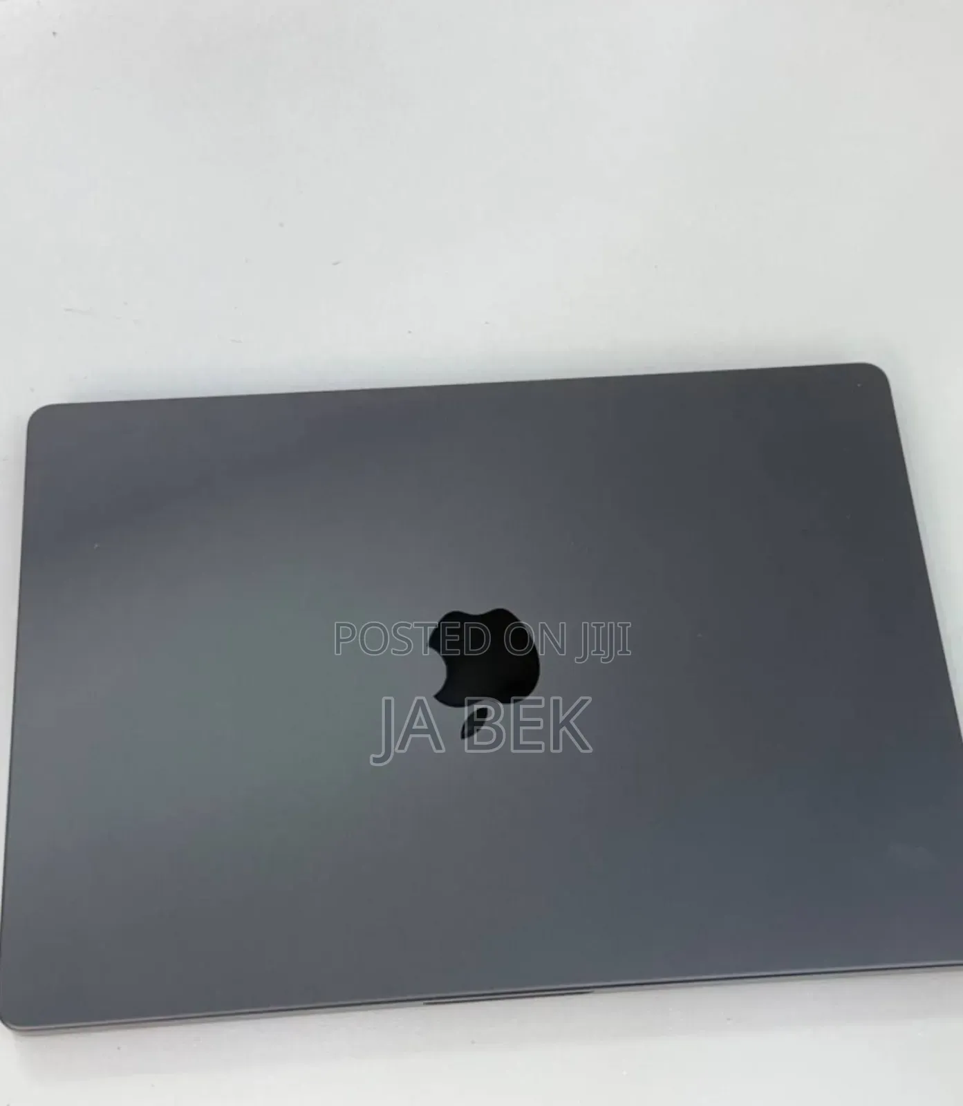 New Apple MacBook Pro 2024 M4 14-Inch 16GB Apple M4 Pro SSD 512GB