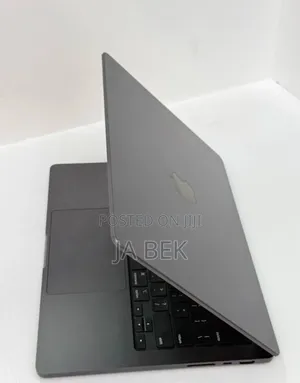 New Apple MacBook Pro 2024 M4 14-Inch 16GB Apple M4 Pro SSD 512GB