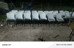 Photo - Quality የካፌ የሬስቶራንት የሆቴል የባር ወምበርና ጠረጼዛ