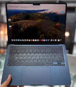 New Laptop Apple MacBook Air 2022 M2 8GB Intel SSD 256GB