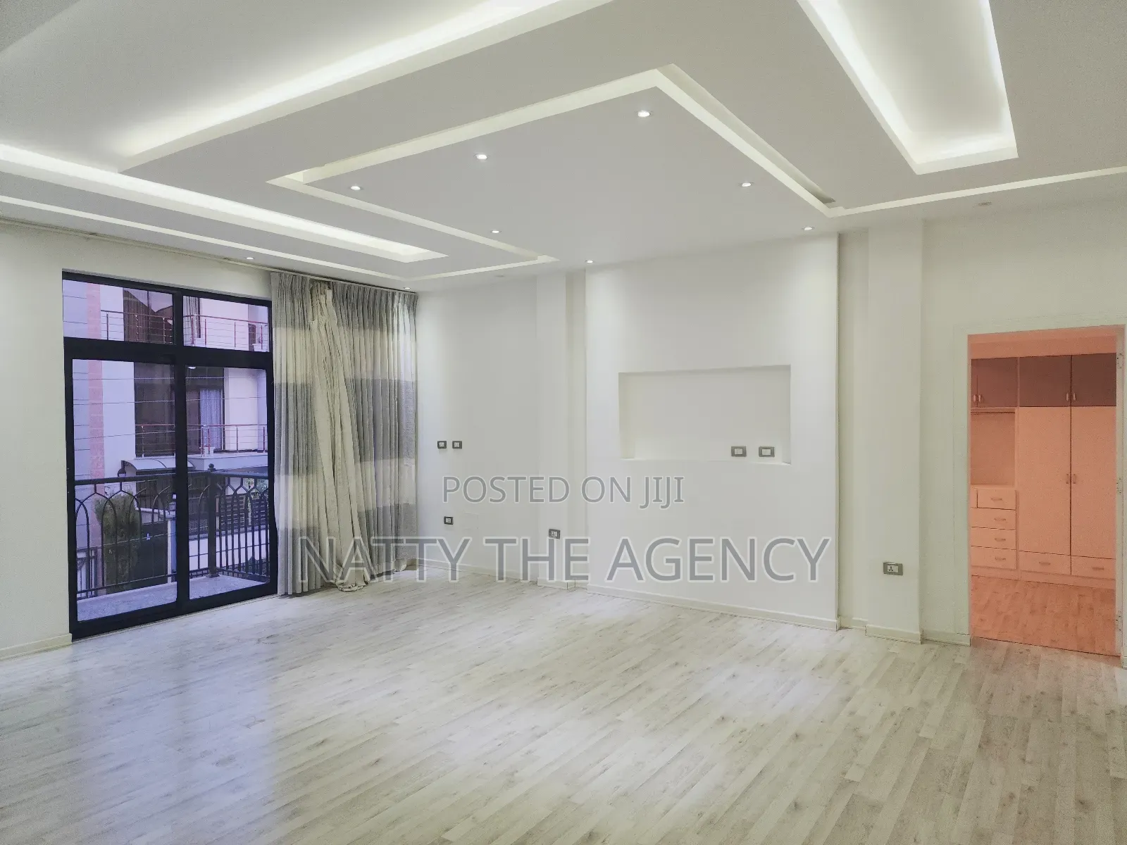 Furnished 13bdrm Mansion in Sumit, Bole for rent