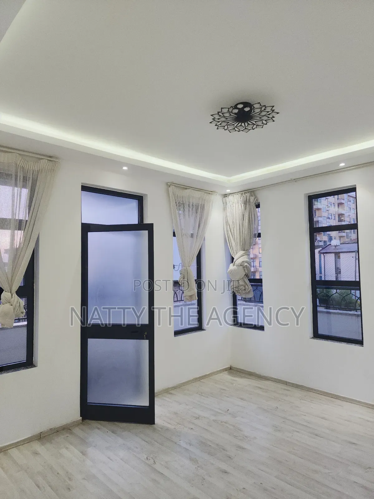 Furnished 13bdrm Mansion in Sumit, Bole for rent