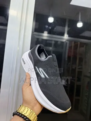 Photo - New Arrival Skechers Comfortable Sneakers 
For 3 Color Made in Vietnam
