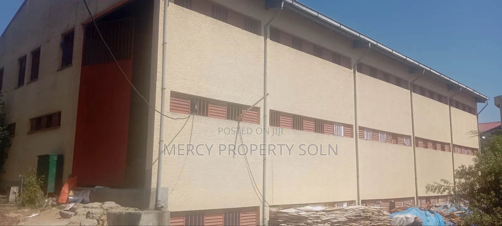 የሚሸጥ መጋዘን ቃሊቲ አዲስ አበባ ውስጥ ባንክ እዳ ያለበት Warehouse for Sale W Bank Loan