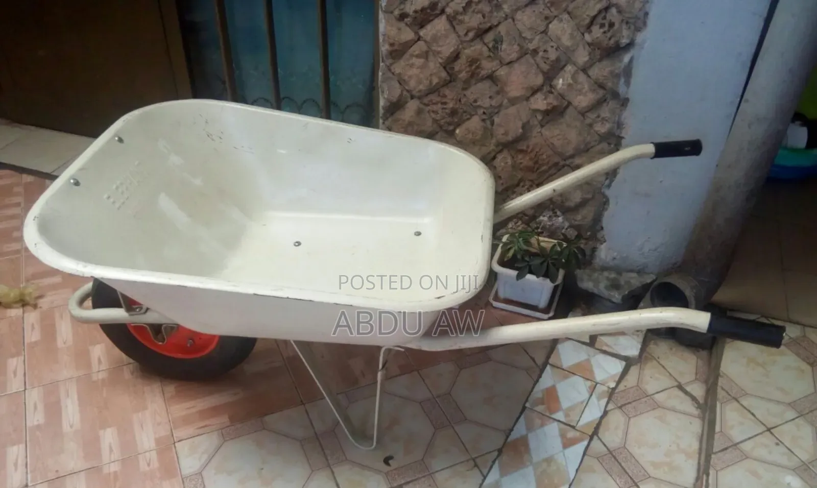 Gari /ጋሪ
Wwheelbarrow