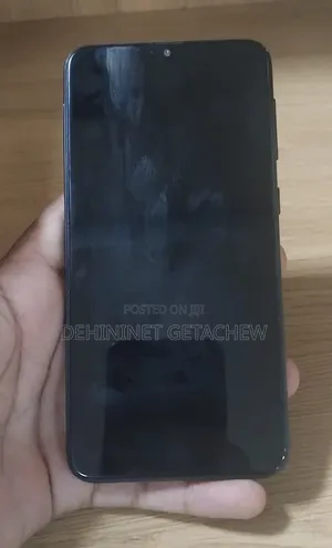 Photo - Samsung Galaxy M10 32 GB Black