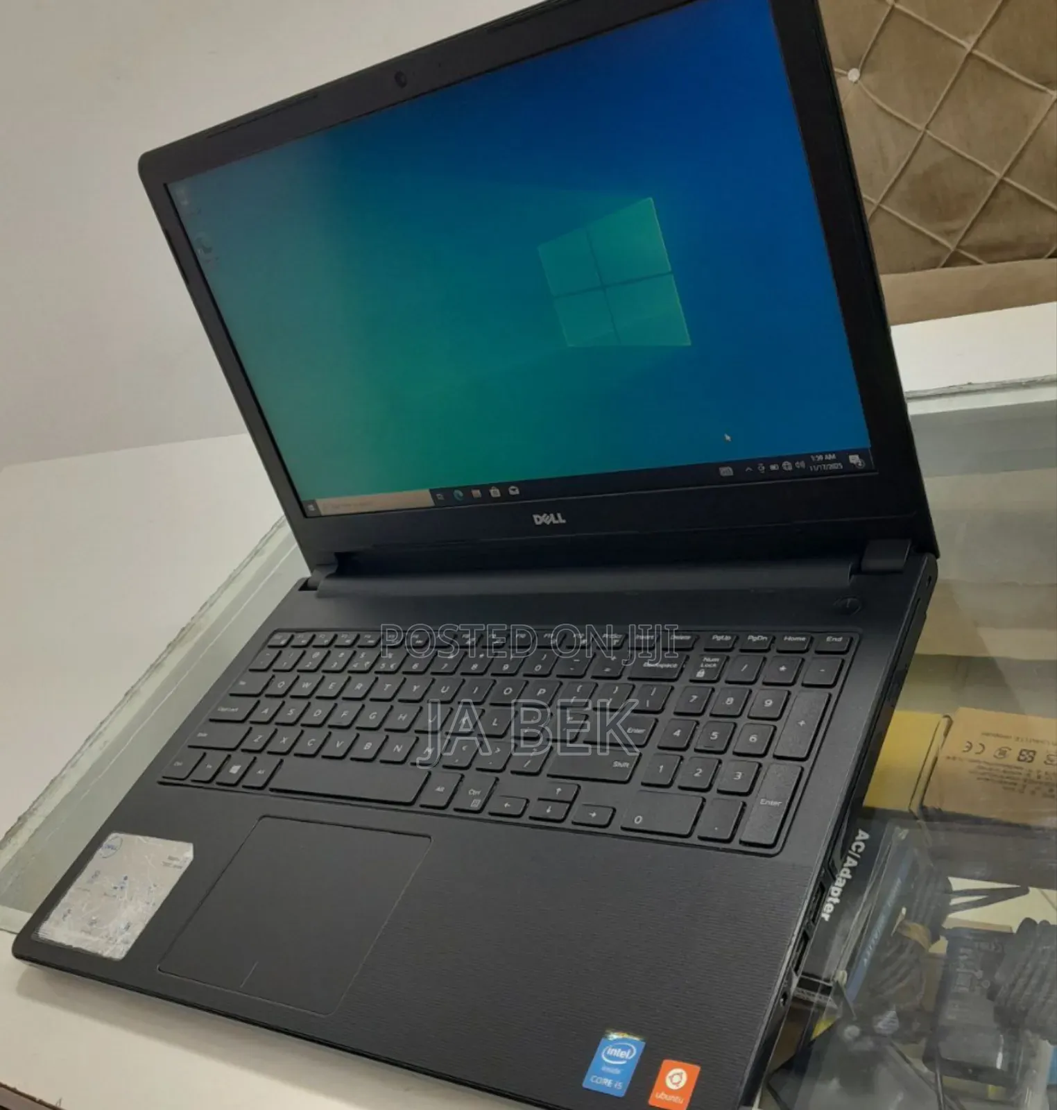 New Laptop Dell Vostro V131 4GB Intel Core I5 HDD 500GB