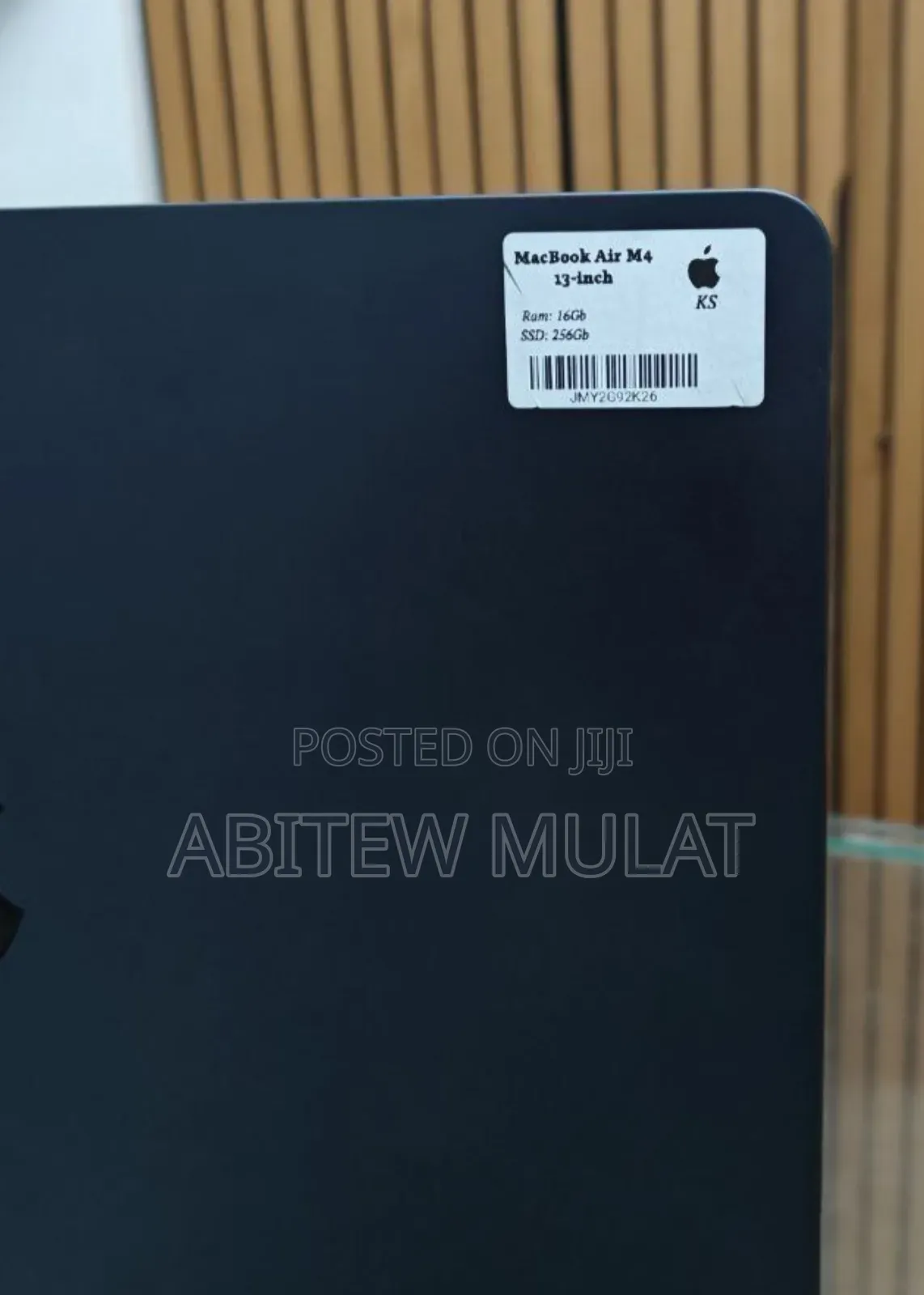 New Laptop Apple MacBook Air 2025 M4 13-Inch 16GB Apple M4 SSD 256GB