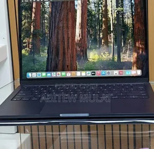 New Laptop Apple MacBook Air 2025 M4 13-Inch 16GB Apple M4 SSD 256GB