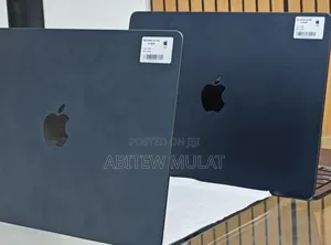 New Laptop Apple MacBook Air 2025 M4 13-Inch 16GB Apple M4 SSD 256GB