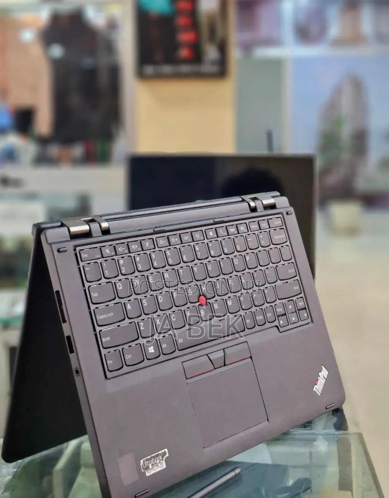 New Laptop Lenovo ThinkPad Yoga 8GB Intel Core I7 HDD 500GB