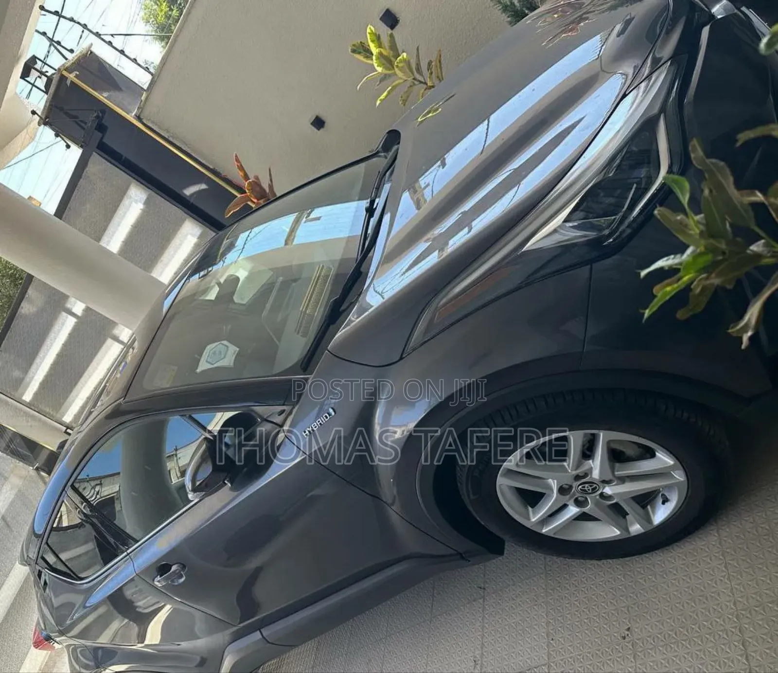 Toyota C-HR 2024 Gray