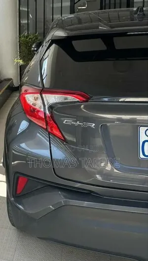 Toyota C-HR 2024 Gray