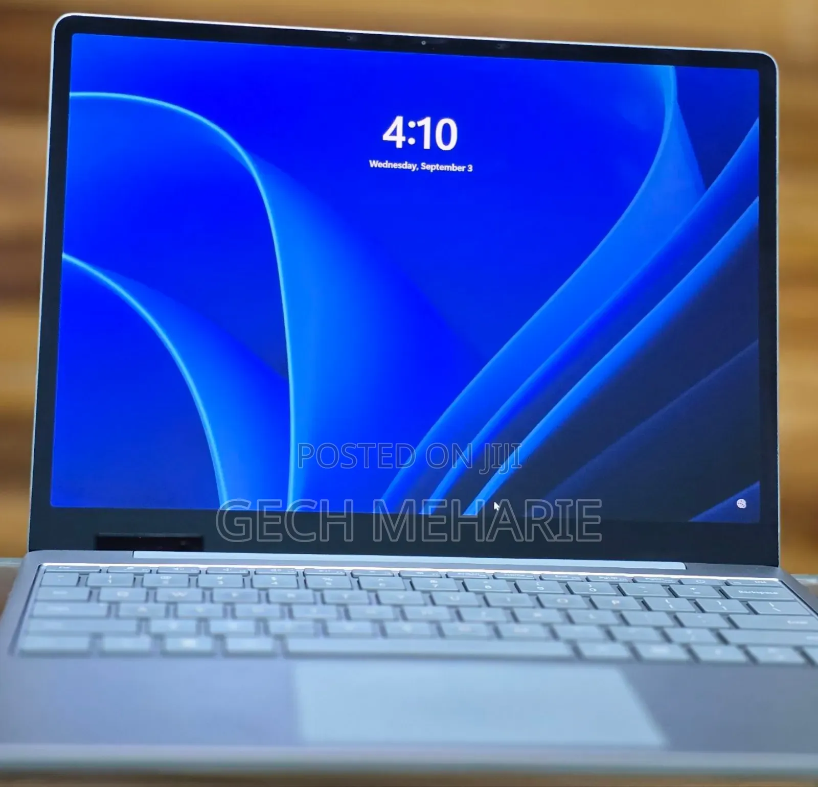 New Laptop Microsoft Surface Laptop 8GB Intel Core I5 SSD 256GB