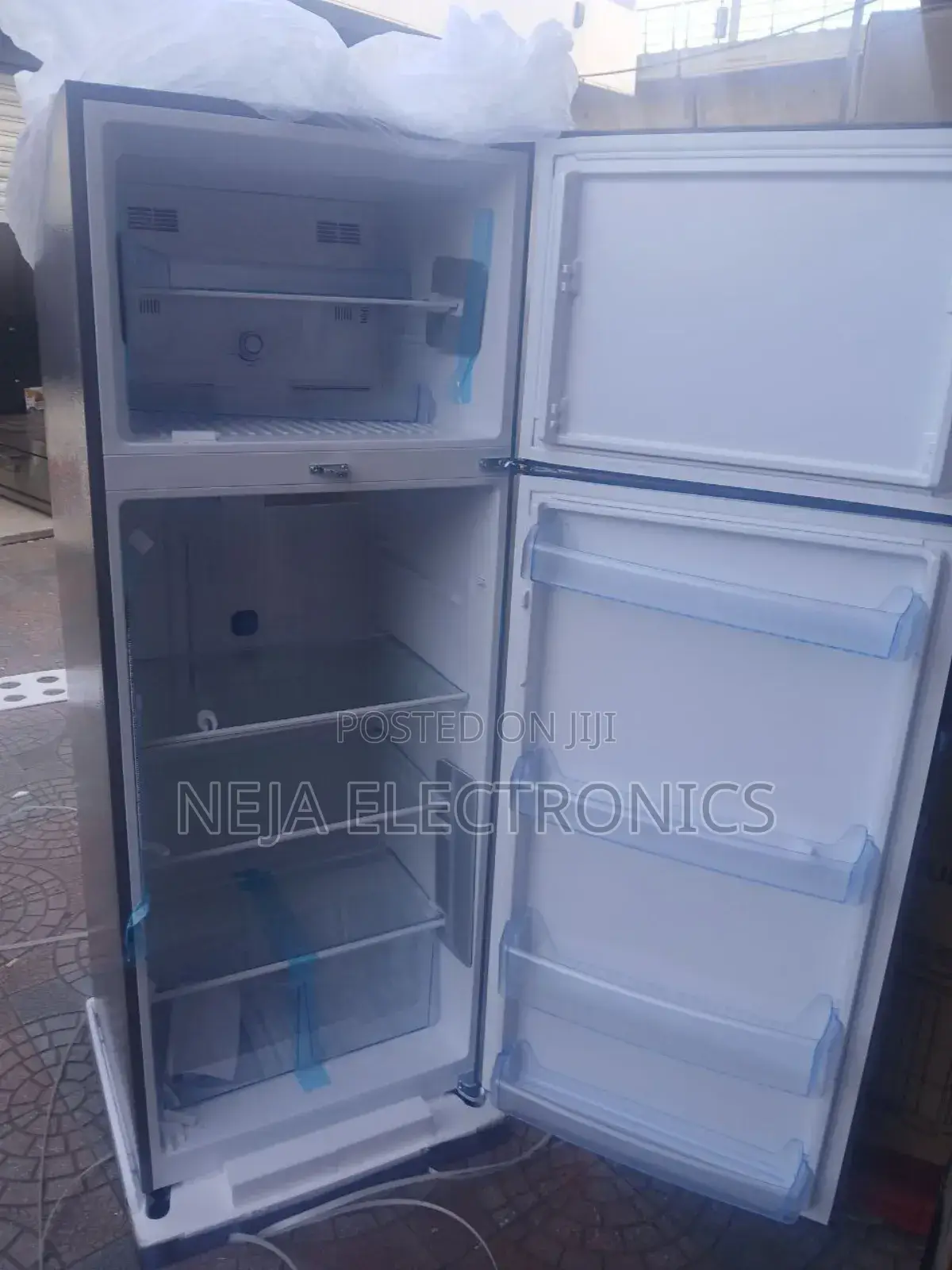Top Freezers 560-Litters Refrigerator Delivery