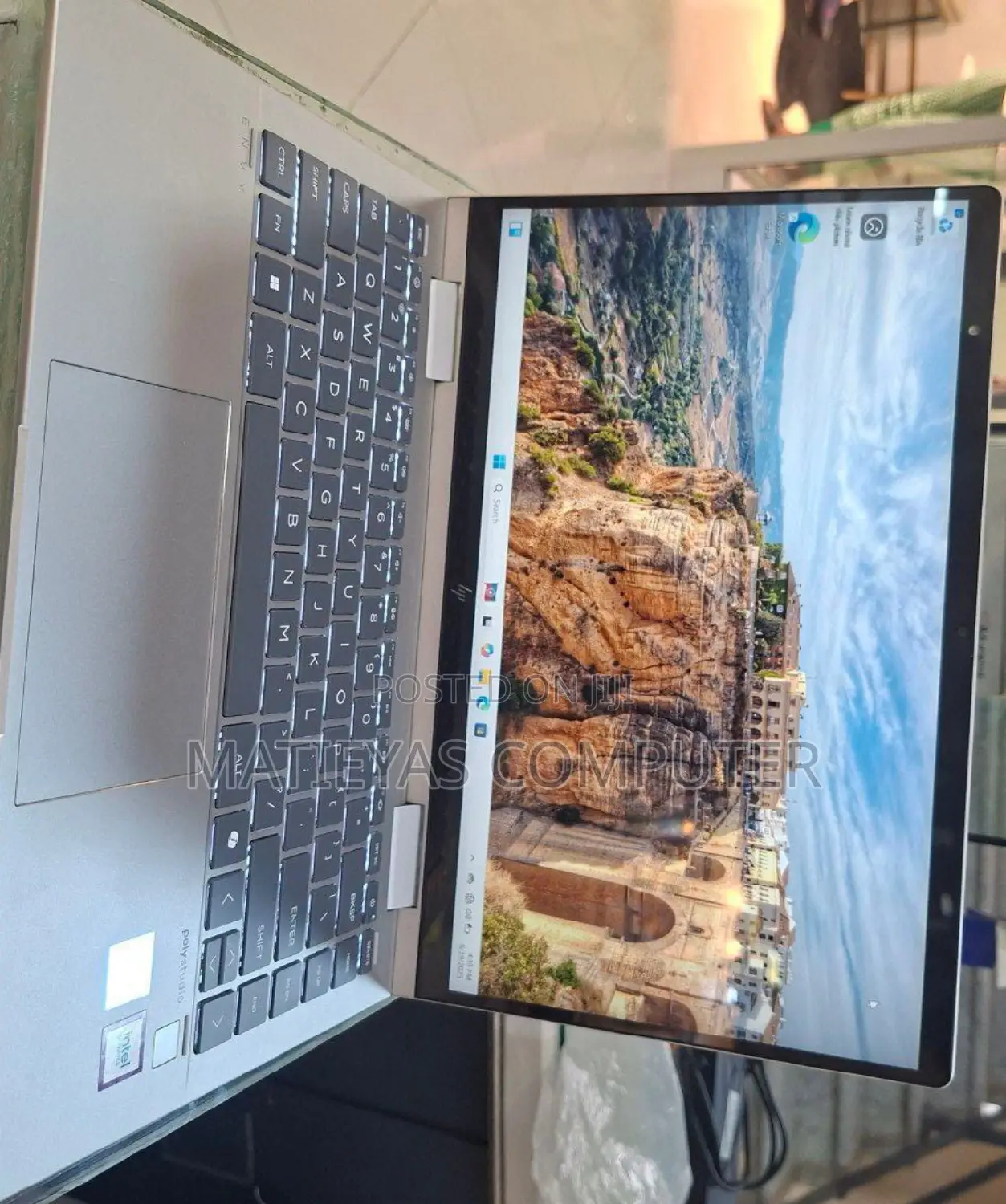 New Laptop HP Envy X360 8GB Intel Core I5 SSD 512GB