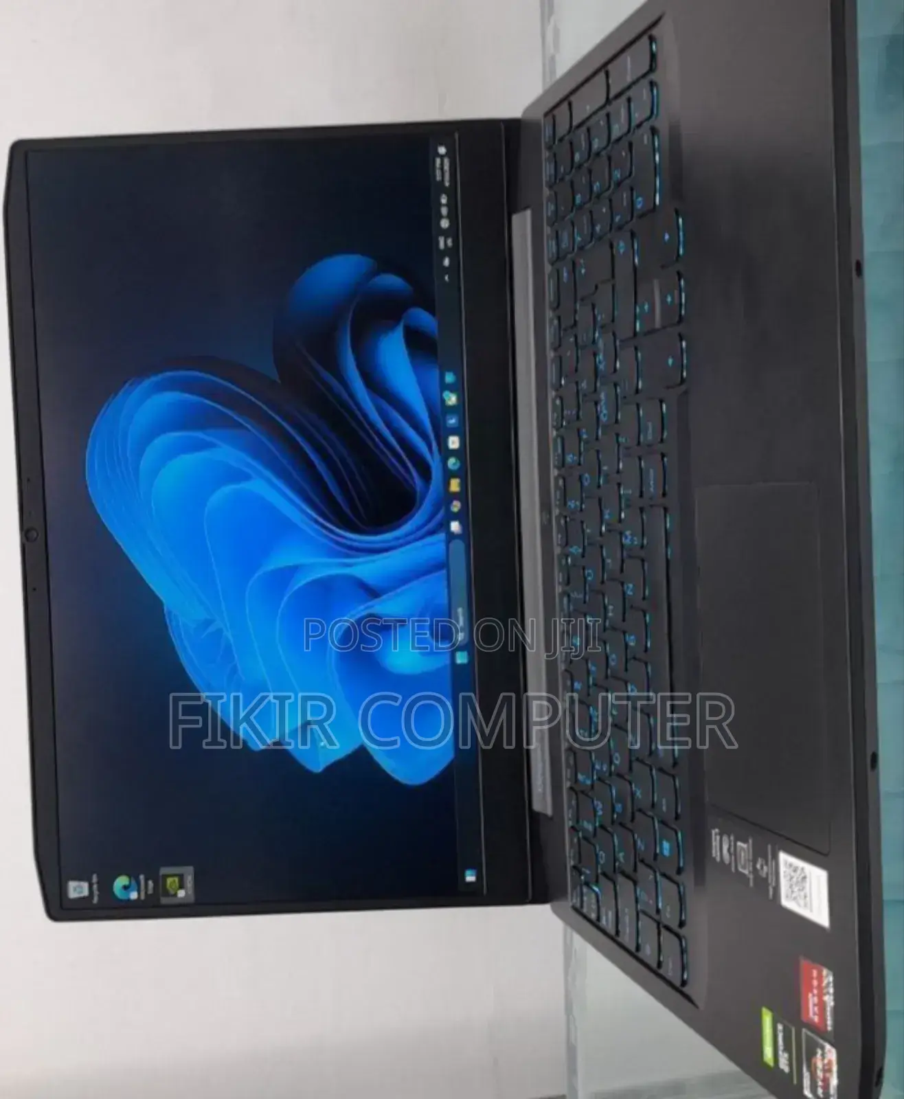 New Laptop Lenovo Ideapad 3 16GB AMD Ryzen 5 SSD 256GB